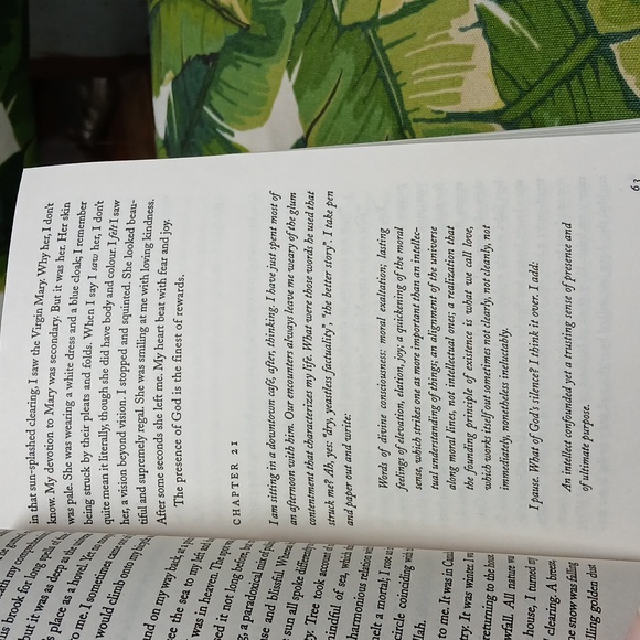 Life of Pi by Yann Martel, Paperback Book - Picture 8 of 9